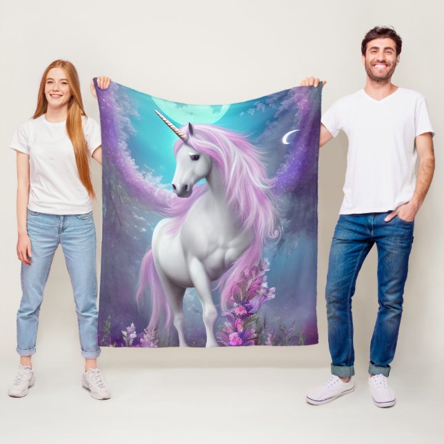 Weißes Einhorn mit violetten Blumen & Mond. Fleecedecke (Beispiel)
