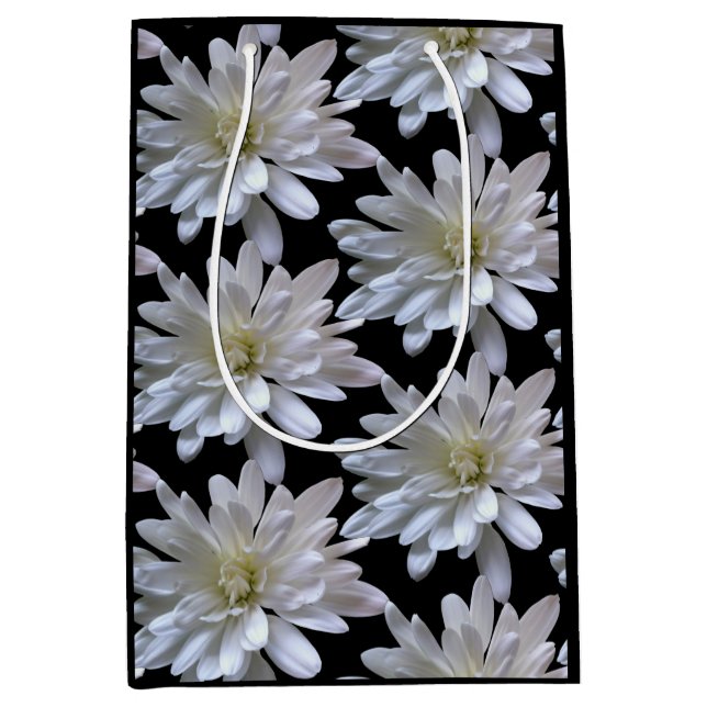 Weißes Farbmuster, weiße Blume Mittlere Geschenktüte (Vorderseite)
