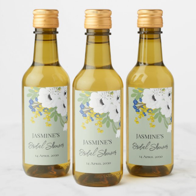 Weißes Frühlingsfloral Bouquet Brautparty Weinetikett (Flaschen)
