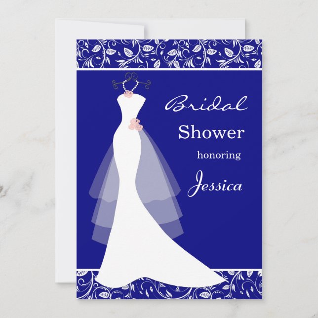 Weißes Hochzeitskleid auf königliches Blau Einladung (Vorderseite)