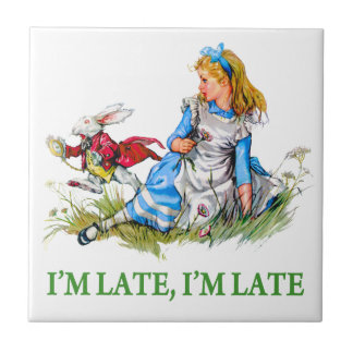 Weißes Kaninchen hetzt durch Alice, "ich sind Fliese