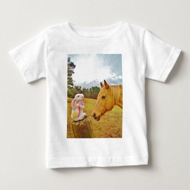 Weißes Kaninchen und Gelbes Pferd Baby T-shirt (Vorderseite)
