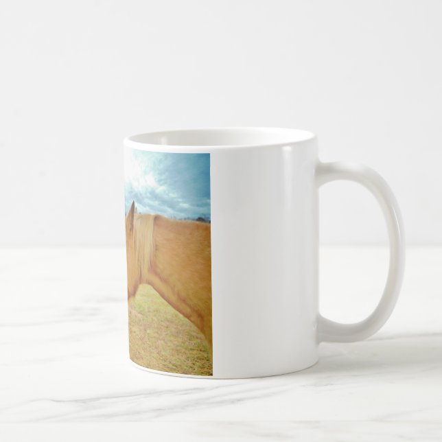 Weißes Kaninchen und Gelbes Pferd Kaffeetasse (Rechts)