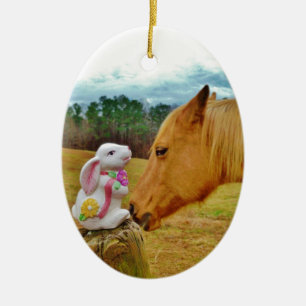 Weißes Kaninchen und Gelbes Pferd Keramik Ornament