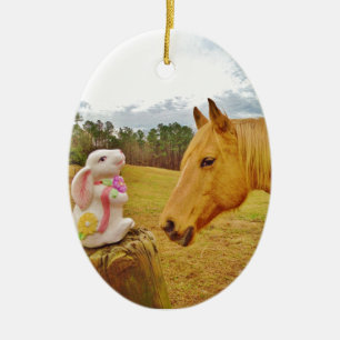 Weißes Kaninchen und Gelbes Pferd Keramik Ornament