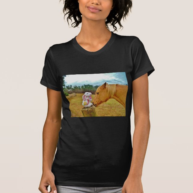 Weißes Kaninchen und Gelbes Pferd T-Shirt (Vorderseite)