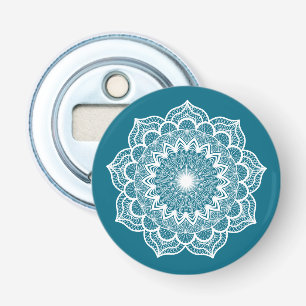 Weisses Mandala auf blauem Hintergrund Flaschenöffner