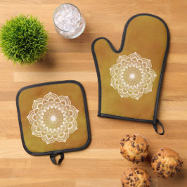 Weisses Mandala auf goldenem Hintergrund Ofenhandschuh & Topflappen-Set