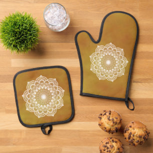 Weisses Mandala auf goldenem Hintergrund Ofenhandschuh & Topflappen-Set