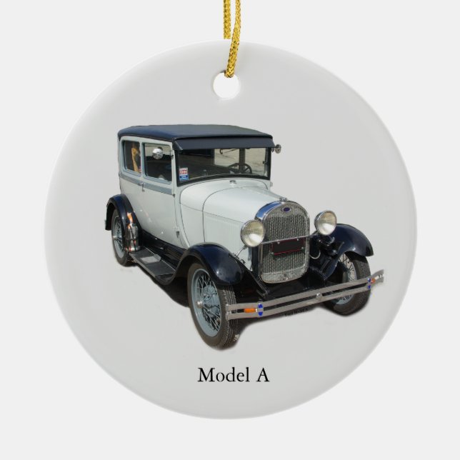 Weißes Modell A Keramik Ornament (Vorne)