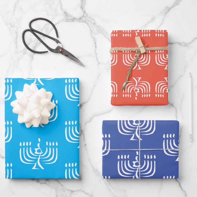 Weißes, modernes Menorah Wrapping Paper Sheets Geschenkpapier Set (Vorderseite)