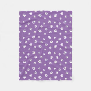 Weißes Pfotenabdruckmuster mit violettem Hintergru Fleecedecke