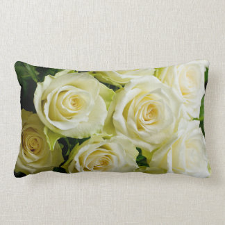 Weißes Rosen-Kissen Lendenkissen