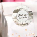 Weißes Scheunenholz rustikales Western Gastgeschen Runder Aufkleber<br><div class="desc">Fügen Sie Ihren rustikalen Events eine charmante Touch mit unserem Rustikalen Western Country Gastgeschenk Klassiker Rundaufkleber. Diese Aufkleber sind mit einer schönen Holzstruktur aus Stallholz in einem weißen, sauberen Design ausgestattet und eignen sich ideal für die individuelle Gestaltung von Gastgeschenken, Geschenktaschen oder Dankeschön-Noten. Aus hochwertigen Materialien gefertigt, sind sie langlebig...</div>