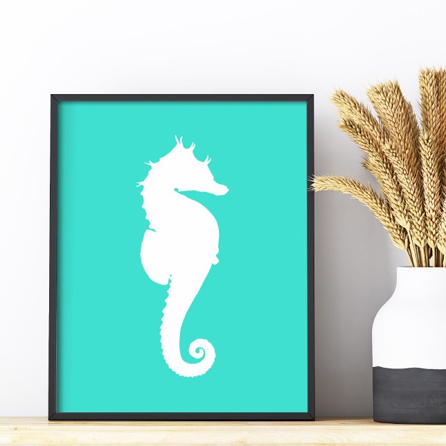 Weißes Seepferd auf Türkis Fotodruck (White Seahorse on Turquoise Photo Print)