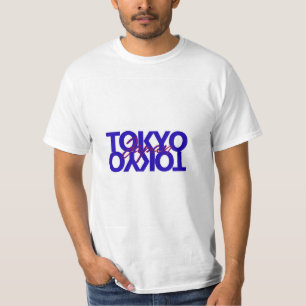 weißes T-Shirt mit ästhetischem Design
