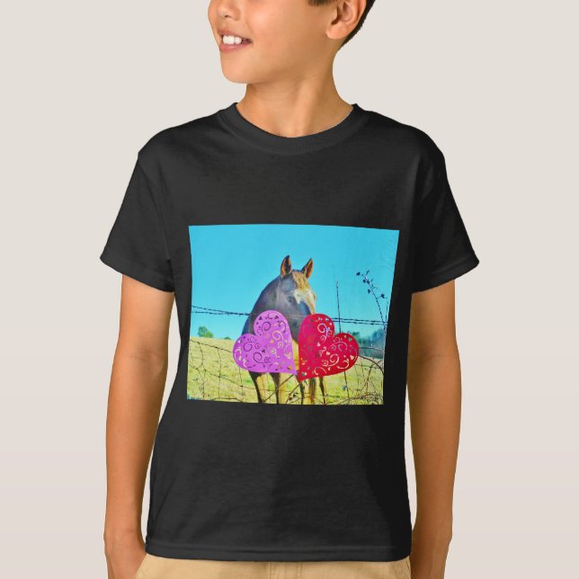 Weißes und braunes Pferd Valentine Hearts T-Shirt (Vorderseite)