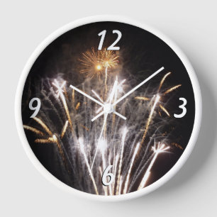 Weißes und goldenes Feuerwerk II Patriotische Feie Uhr