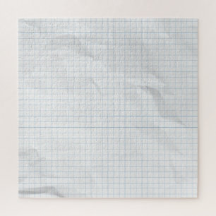 Weißes zerknittertes Papier blaue Linien