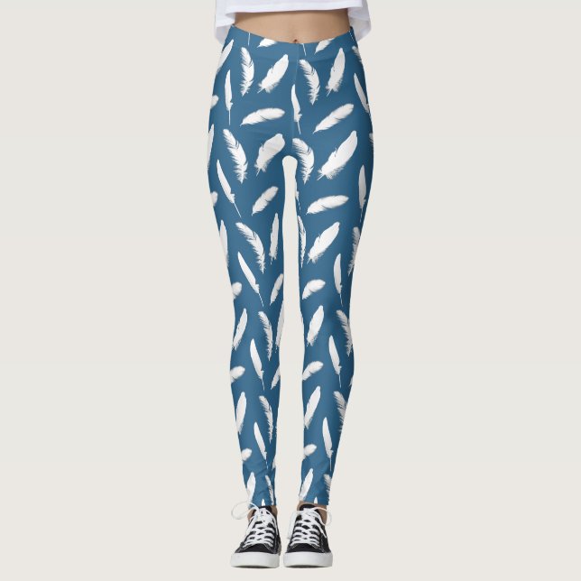 Weißfederdruck auf Denim Blue Leggings (Vorderseite)