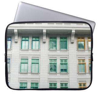 WEISSKONKRETES GEBÄUDE-3 LAPTOPSCHUTZHÜLLE