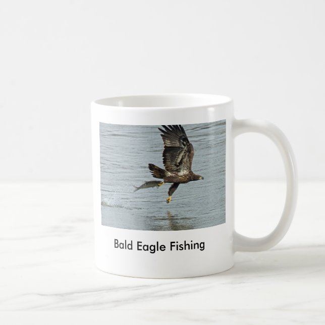 Weißkopfseeadler-Fischen Kaffeetasse (Rechts)