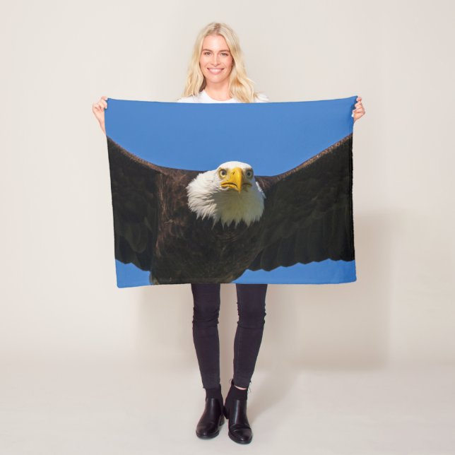 Weißkopfseeadler Flug nah Fleecedecke (Beispiel)
