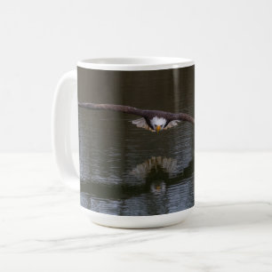 Weißkopfseeadler im Flug Kaffeetasse