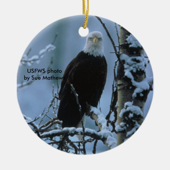 Weißkopfseeadler im Winterschnee Keramikornament (Vorne)
