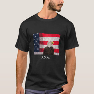 Weißkopfseeadler und die amerikanische Flagge T-Shirt