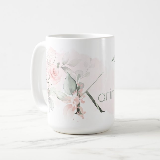 Weißrosa Rosenmonogramm-Letter K Kaffeetasse (Vorderseite Links)