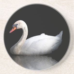Weißschwan auf schwarz getränkeuntersetzer