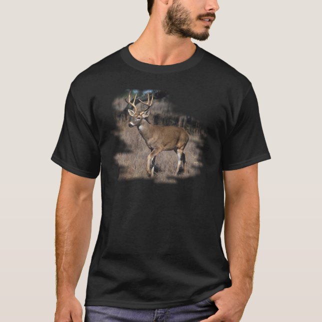 Weißwedelhirsch auf dem Gebiet T-Shirt (Vorderseite)
