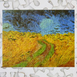 Weizenfeld von Vincent van Gogh<br><div class="desc">Weizenfeld mit Krähen von Vincent van Gogh ist eine Vintage Kunst Post-Impressionismus Naturlandschaft Malerei. Ein Bauernhof mit Weizenfeld mit Reifenspuren oder eine Straße durch die Mitte. Eine Vogelherde, schwarze Krähen, fliegen im dunklen Nachthimmel. Über den Künstler: Vincent Willem van Gogh (1853-1890) war einer der berühmtesten postimpressionistischen Maler seiner Zeit. Seine...</div>