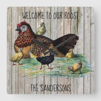 Welcome to Our Roost Rustic Chicken Clock Quadratische Wanduhr