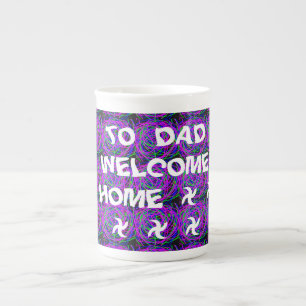 WELCOME ZUHAUSE VATER FARBE LILA GEMISCHT PROZELLANTASSE