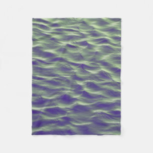 Welle auf dem Wasserkörper Fleecedecke