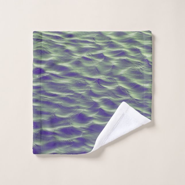 Welle auf dem Wasserkörper Waschlappen (Waschlappen)