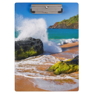 Wellen brechen am Strand, Hawaii Klemmbrett
