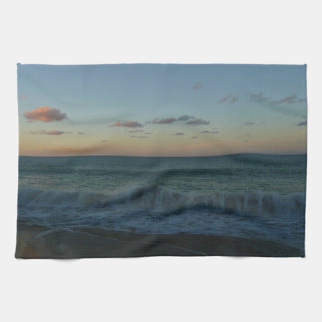 Wellen, die in der Sonnenuntergang-Landschaft abst Handtuch (Horizontal)