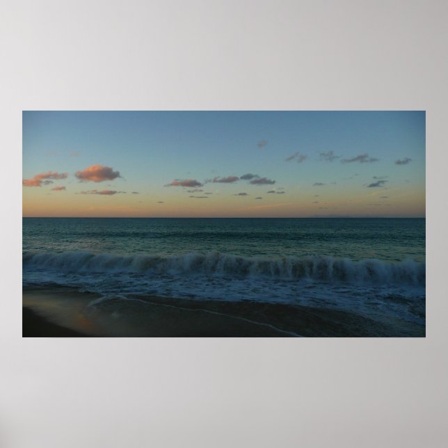 Wellen, die in der Sonnenuntergang-Landschaft abst Poster (Vorne)