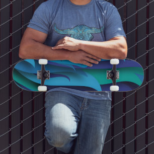 Wellen in verschiedenen Blautönen bis Grün Skateboard