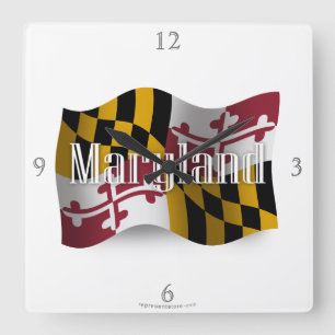 Wellenartig bewegende Flagge Marylands Quadratische Wanduhr