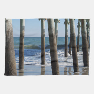 Wellenbrecher unter dem Pier am Myrtle Beach Geschirrtuch