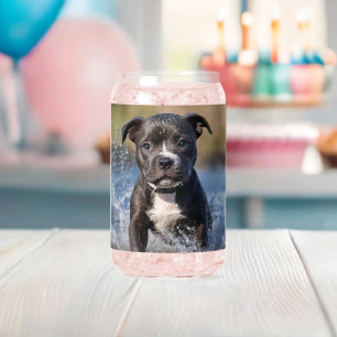"Wellenjäger: Ein Staffy-Welpe spielt im Ozean" Dosenglas