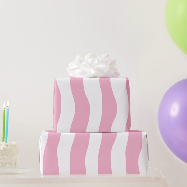 Wellig gestreifter Trend in Rosa Geschenkpapier (Partygeschenke)