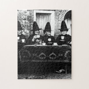 Welsh Hexen - Tee-Party Vintag