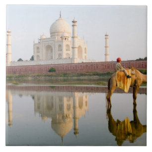 Weltberühmte Grabstätte des Taj Mahal bei Fliese