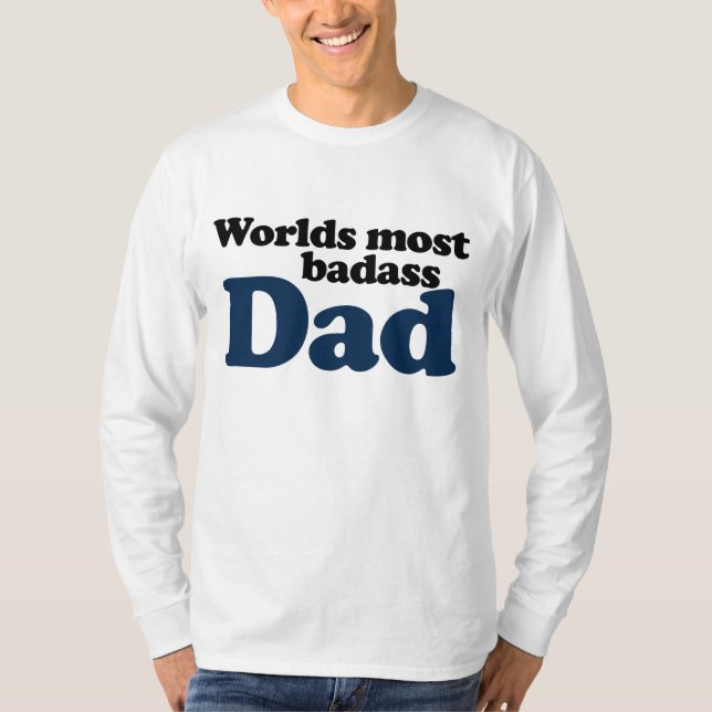 Welten der Badass-Vater T-Shirt (Vorderseite)