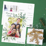 Weltfrieden Elegantes botanisches Foto Postkarte<br><div class="desc">Herzlich willkommen bei Ihrem Weltfrieden in dieser Urlaubssaison mit dieser eleganten botanischen Weihnachtspostkarte. Personalisieren Sie den eleganten Rahmen mit Ihrem Familienfoto in der Mitte. Passen Sie mit Ihrem eigenen grünen Text auf für einen schönen,  modernen Urlaub Postkarte.</div>